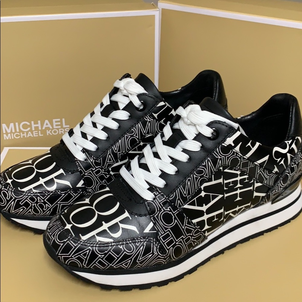 Billie Logo Trainer